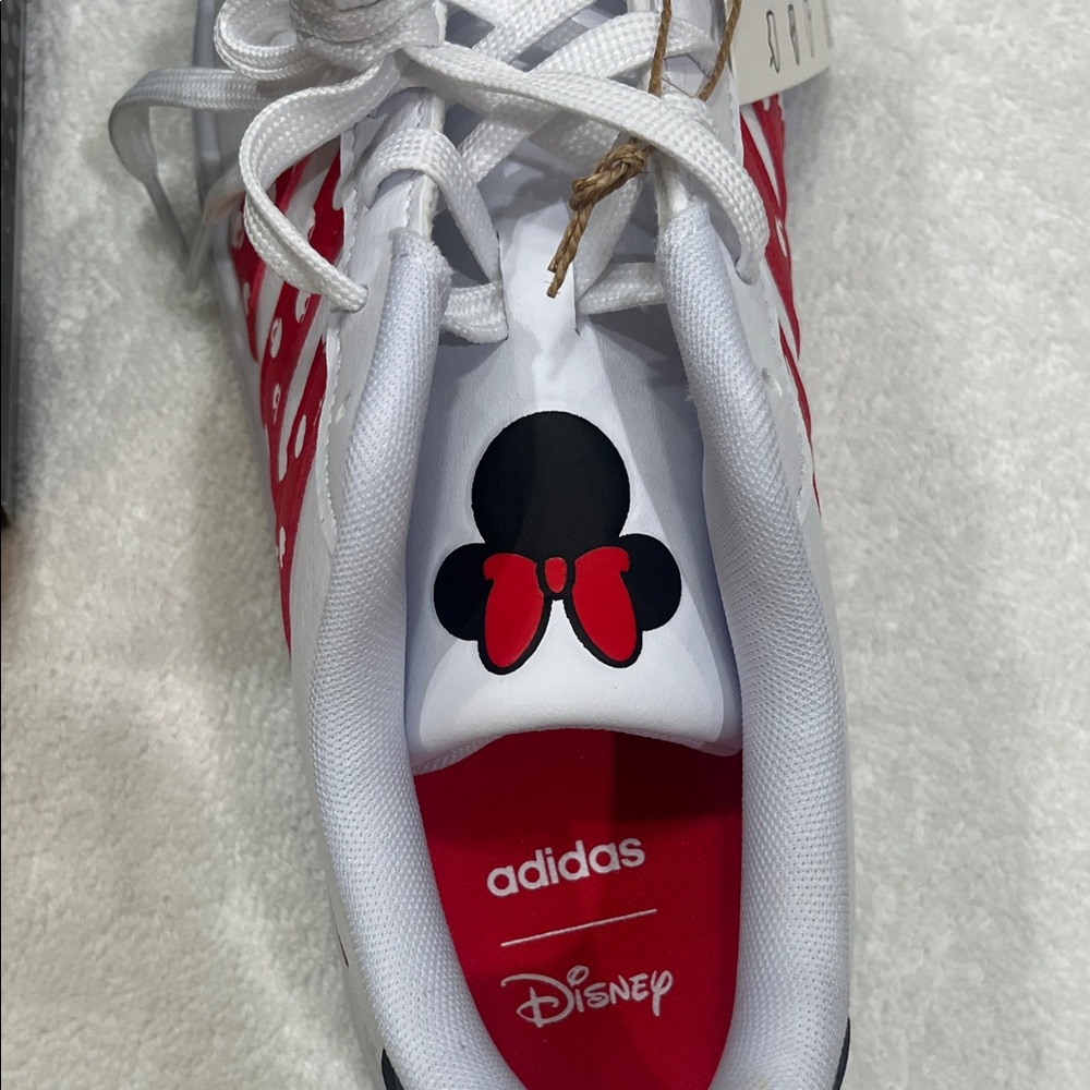 Adidas women’s Minnie Disney Shoes - Picture 5 of 9